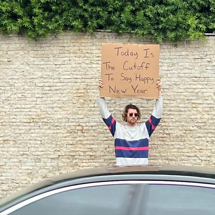 Funny-Dude-With-Sign-Protesting-Annoying-Things
