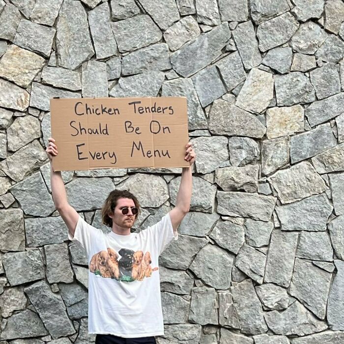 Funny-Dude-With-Sign-Protesting-Annoying-Things