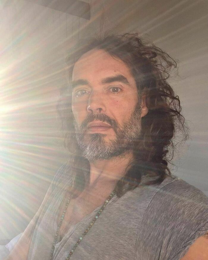Russell Brand (Japan)