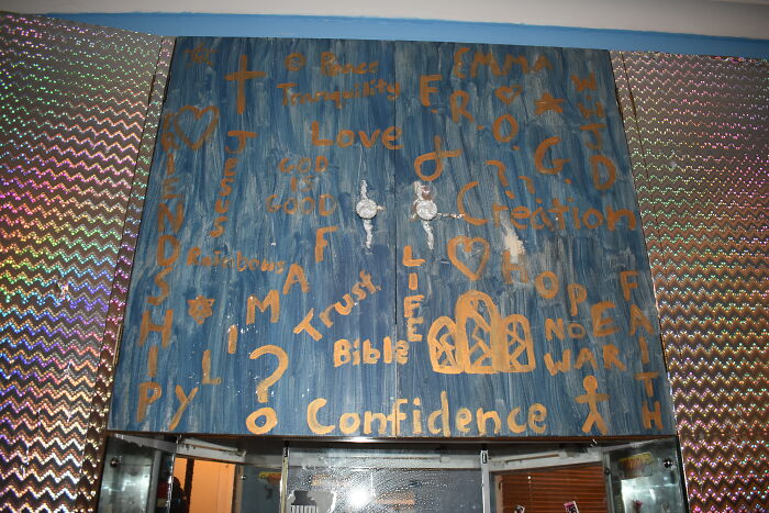 Two Layers Of Decoration In My Old Bedroom. I Covered The Painted Laminate With Contact Paper A Few Years After Painting, Which Took Ages!