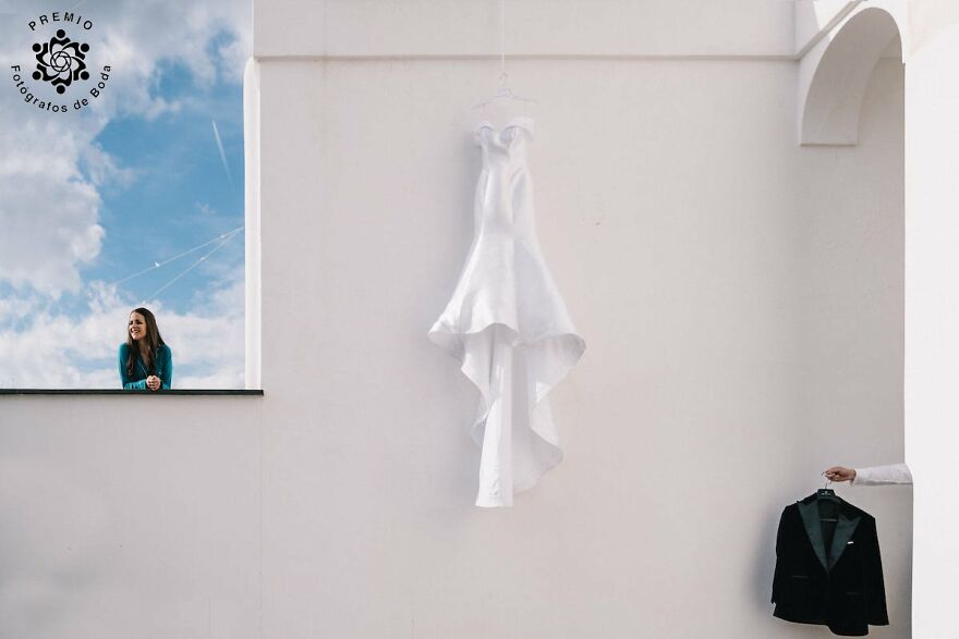 "Here Comes Your Dress..." Picture By Federica Ariemma