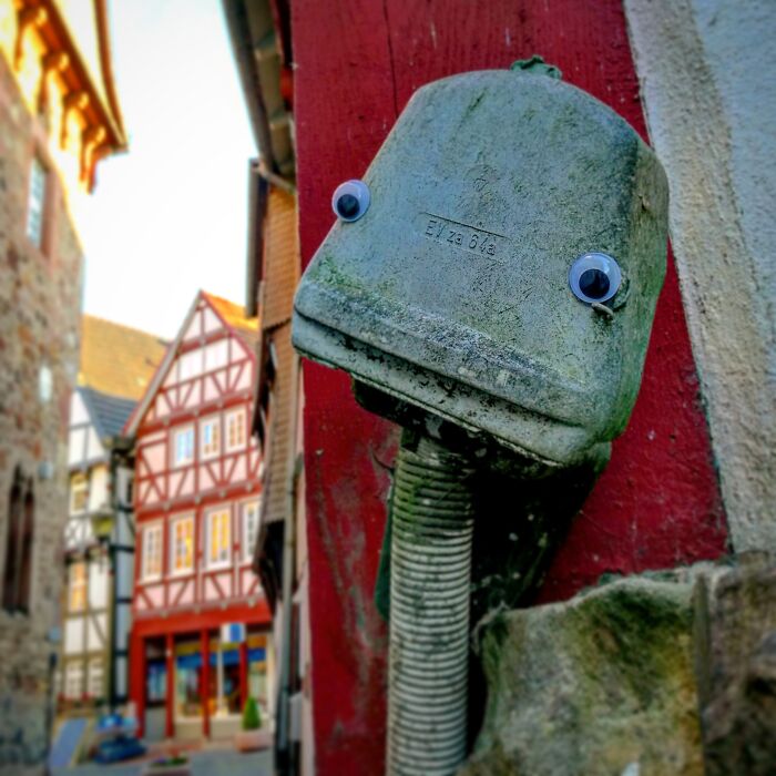 It's Berti From Fritzlar, Germany. Pleased To Meet You, Visitor! Do You Need A Little Power Today? I Can Give You Some If You Press Like On My Picture!