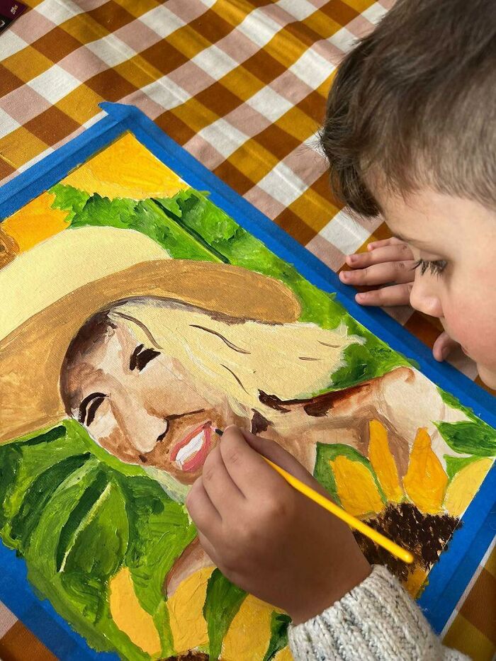 Talented 8-Year-Old's Portrait Of His Aunt Becomes Finalist In Prestigious Art Competition