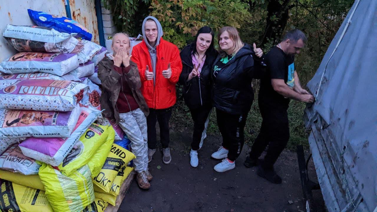 These People In Ukraine Have Dedicated Their Lives To Helping Unfortunate Animals All Across Their Country