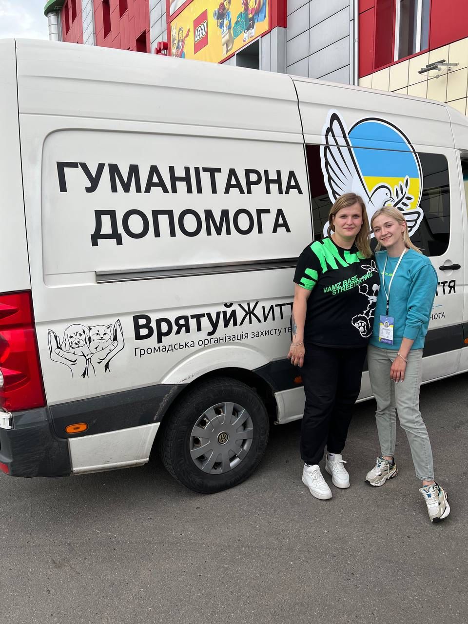 These People In Ukraine Have Dedicated Their Lives To Helping Unfortunate Animals All Across Their Country