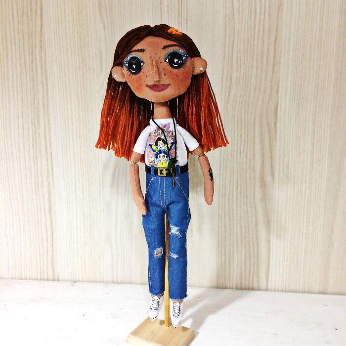 I Handmake Custom Coraline Dolls (10 Pics)