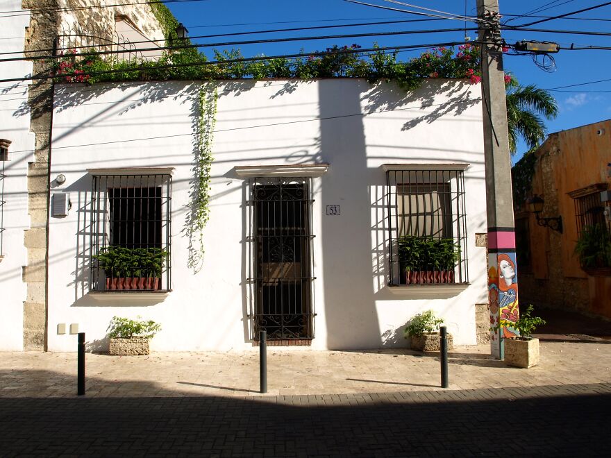 A Cute Little House In La Zona