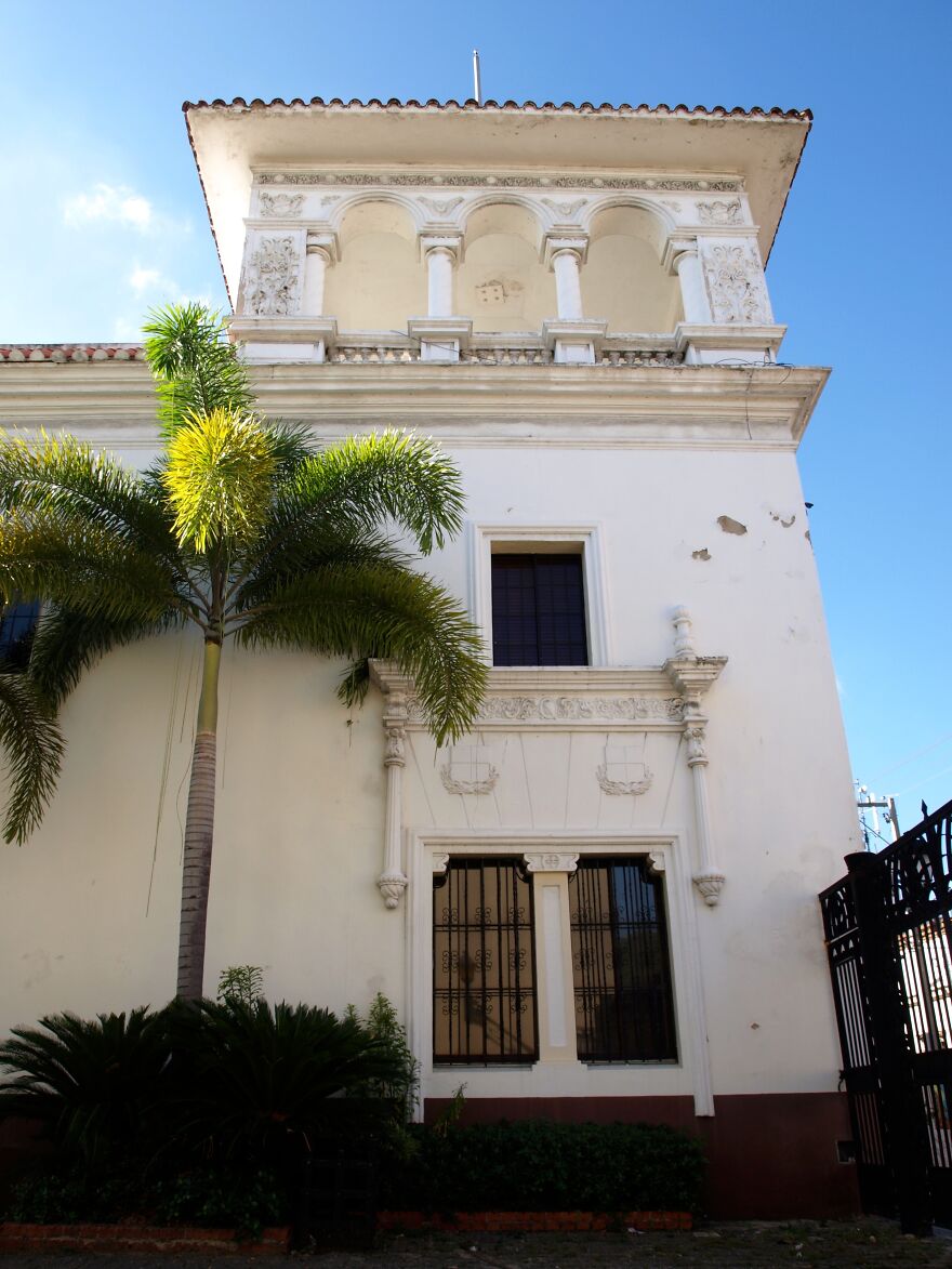 Casa Del Sacramento In The Colonial City
