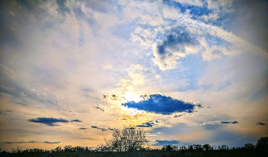 Beautiful Winter Sky 🤍💙