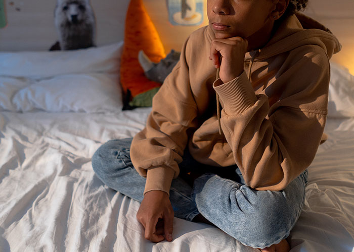 30 People Who Grew Up With Strict Parents Share The Most Absurd Rule They Had To Live By