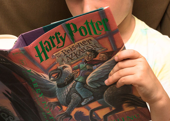 30 People Who Grew Up With Strict Parents Share The Most Absurd Rule They Had To Live By