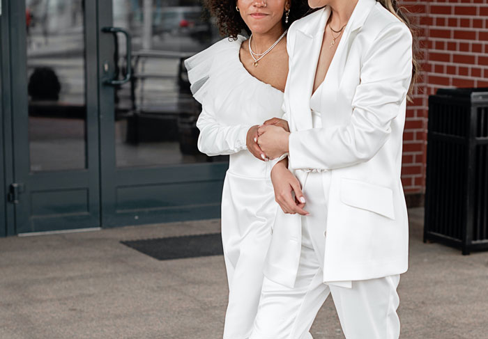 23 Y.O. Wants Her Half-Sister To Take Her Down The Aisle As She Practically Raised Her, In-Laws Say It's Inappropriate