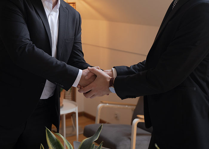 30 People Reveal What Moments At Work Made Them Quit On The Spot