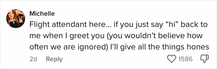 This Guy Decides To Check The "Hack" Of Handing The Cabin Crew Small Gifts For A Better Seat, Is Highly Surprised When The Trick Works