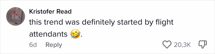 This Guy Decides To Check The "Hack" Of Handing The Cabin Crew Small Gifts For A Better Seat, Is Highly Surprised When The Trick Works