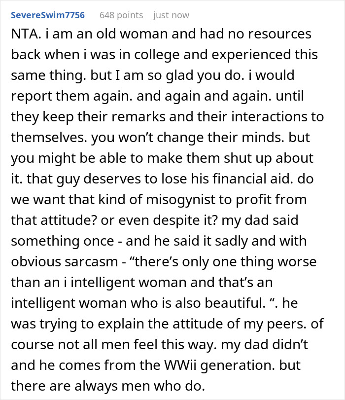 University Student Is Backed Online For Reporting Her Classmates Who Kept Hanging ‘Pretty Privilege’ On Her University Student Is Backed Online For Reporting Her Classmates Who Kept Hanging ‘Pretty Privilege’ On Her