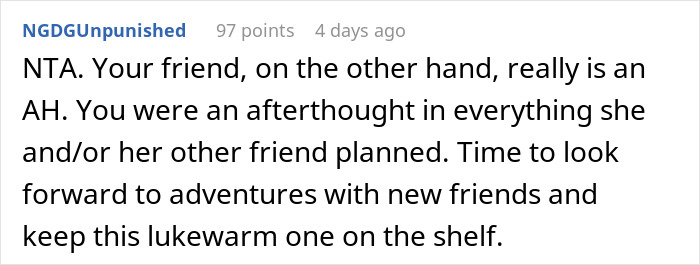 &ldquo;I Had A Gut Feeling&rdquo;: Woman Ditches Girls' Trip On Her Way To The Airport