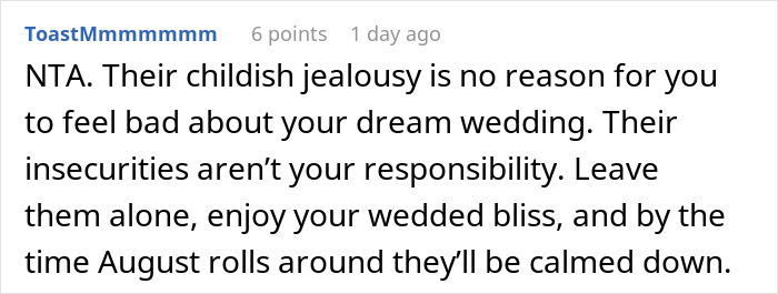 &ldquo;We Covered Meals And Open Bars For 300 People&rdquo;: Bride Organizes A Huge Wedding, Gets Shamed By Her Family