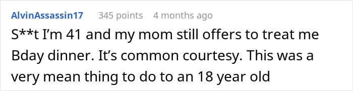 Person Shares How They Failed To Notice Key Cues That Their Parents Wouldn't Pay For Their 18th B-Day Dinner Person Shares How They Failed To Notice Key Cues That Their Parents Wouldn't Pay For Their 18th B-Day Dinner