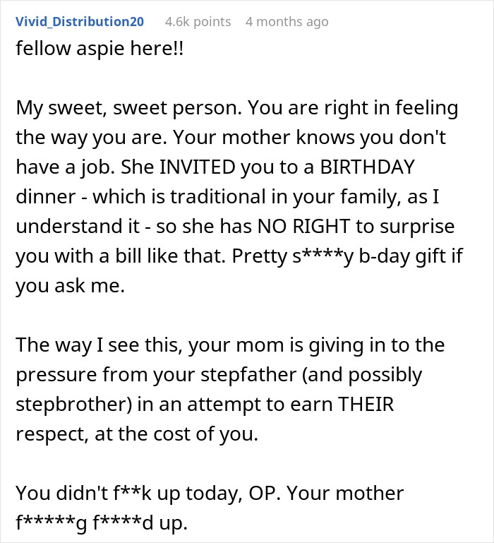 Person Shares How They Failed To Notice Key Cues That Their Parents Wouldn't Pay For Their 18th B-Day Dinner Person Shares How They Failed To Notice Key Cues That Their Parents Wouldn't Pay For Their 18th B-Day Dinner