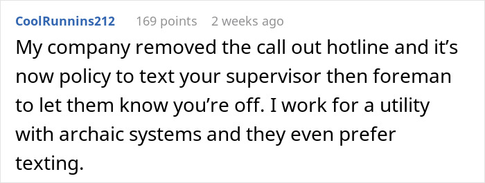 "This New Age Of Texting To Call Off Literally Drives Me Insane": Manager States That People Who Text Employers Are “Unprofessional”, Gets Blasted Online "This New Age Of Texting To Call Off Literally Drives Me Insane": Manager States That People Who Text Employers Are “Unprofessional”, Gets Blasted Online