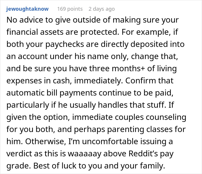 Husband Is Furious Wife Left Him With Their 4 Kids For The Weekend, She Finds The House Trashed And His Suitcase Packed When She Gets Back Husband Is Furious Wife Left Him With Their 4 Kids For The Weekend, She Finds The House Trashed And His Suitcase Packed When She Gets Back