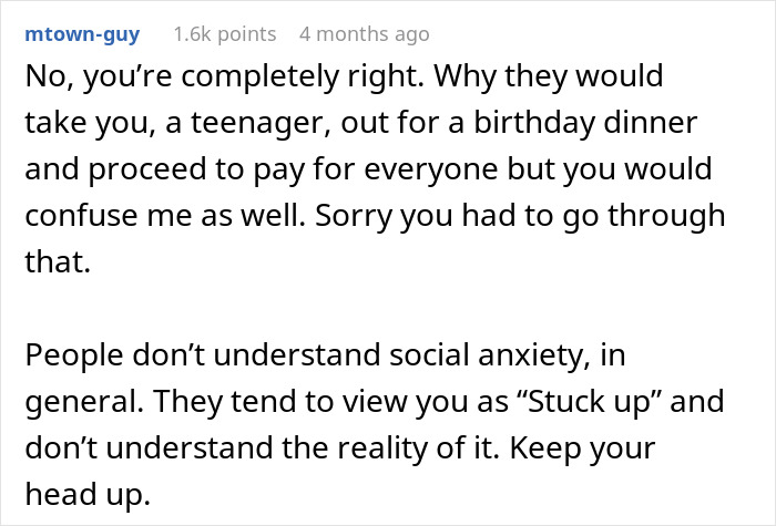 Person Shares How They Failed To Notice Key Cues That Their Parents Wouldn't Pay For Their 18th B-Day Dinner Person Shares How They Failed To Notice Key Cues That Their Parents Wouldn't Pay For Their 18th B-Day Dinner