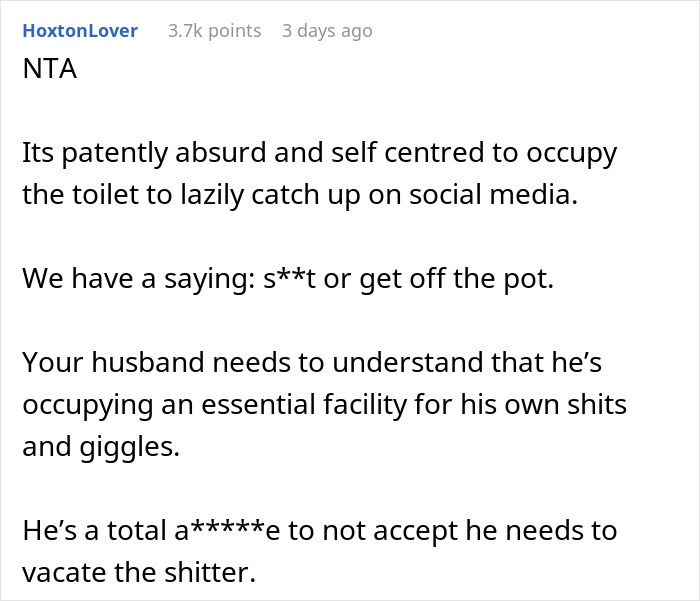 Guy Calls Wife A Jerk For Trying To Control His Bathroom Time, The Internet Says That He's The One Who Needs A Reality Check