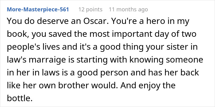 "I Purposefully Spilled A Giant Glass Of Wine On My Mother At My Brother's Wedding" "I Purposefully Spilled A Giant Glass Of Wine On My Mother At My Brother's Wedding"