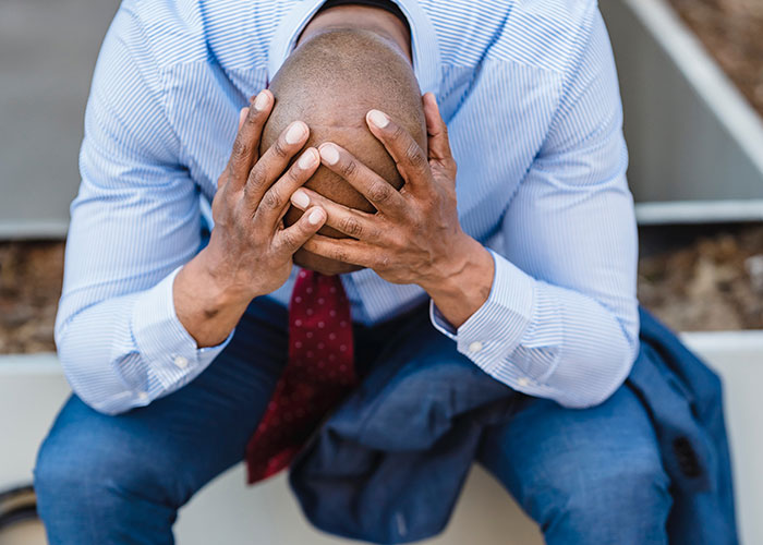 Worker Gets Creative After Company Changes His Flight To One 12 Hours Earlier To Save &pound;80, Costs Them Over &pound;1,000 Instead