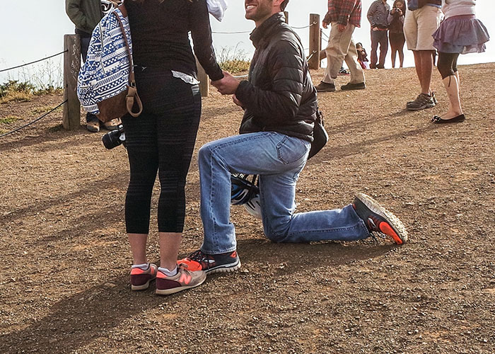 "I Got Booed Out Of The Restaurant After I Said No": 30 People Share Their Experiences And Opinions On Public Proposals