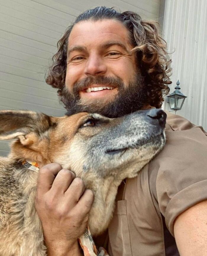 “Eli” The Biggest And Sweetest German Shepherd In All Of Huntsville,tx