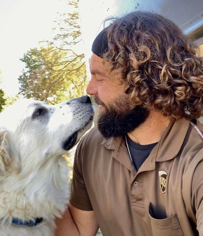 Snowball: Looked Me Right In The Eyes And Said Promise! Me: Promise You Got My Last Treat, I Don’t Have Anymore. Snowball: *pouts*. Huntsville,tx