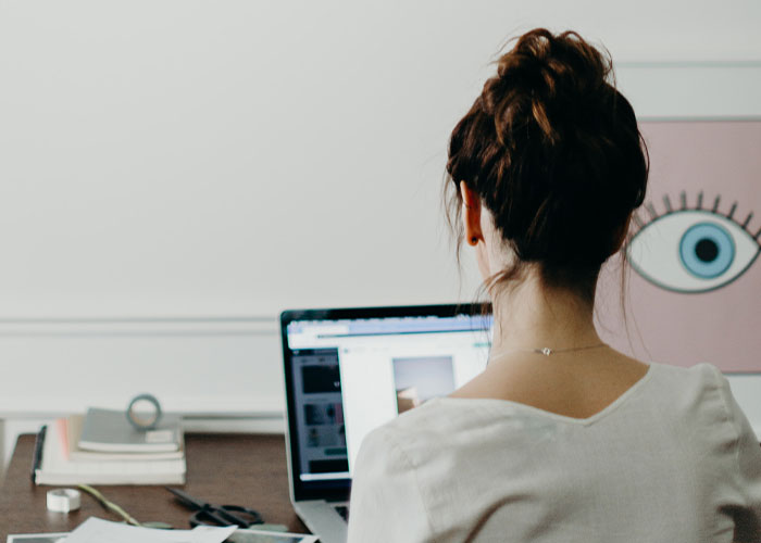 Employee Is Scolded For Being Too Efficient, Maliciously Complies And Starts Delivering The Bare Minimum