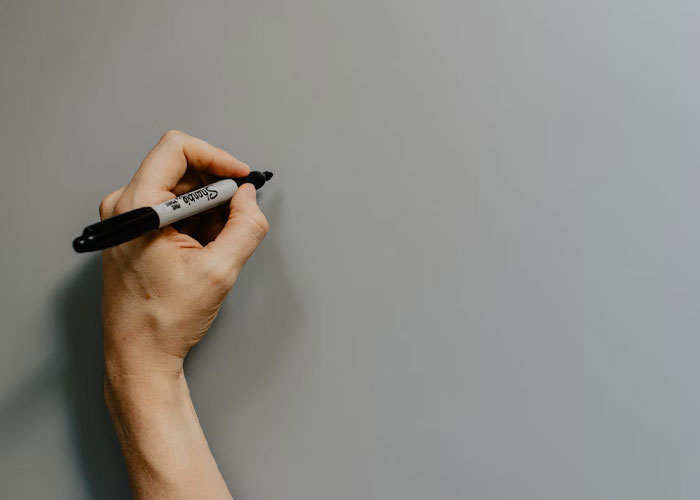 30 Savage Ways People Got Revenge On Their Bosses Before Leaving The Job