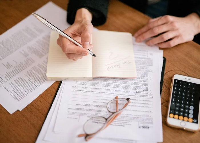 30 Savage Ways People Got Revenge On Their Bosses Before Leaving The Job