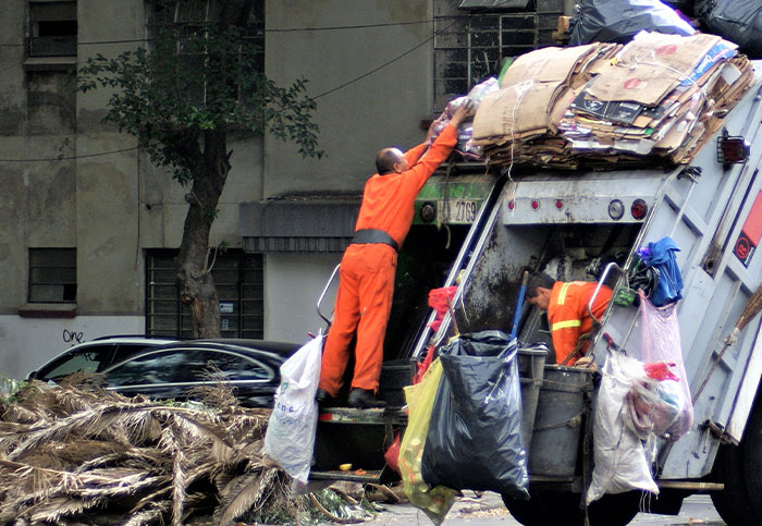 30 People Share Popular Misconceptions About Their Jobs