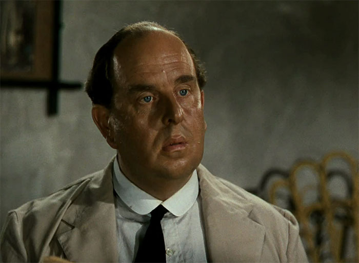 Robert Morley looking surprised 
