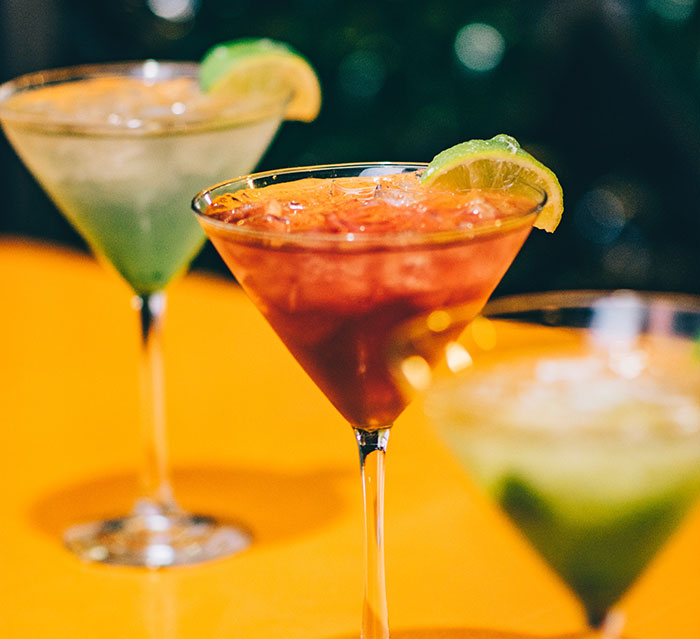 Couple Charge Their Guests For Drinks They Made On Their Kitchen Counter As If It Was A Bar, Are Shocked When They Leave