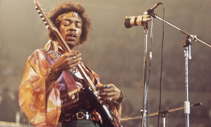 “I Guess It Rains Down In Africa”: 30 People Share Their Most Hilariously Misheard Lyrics