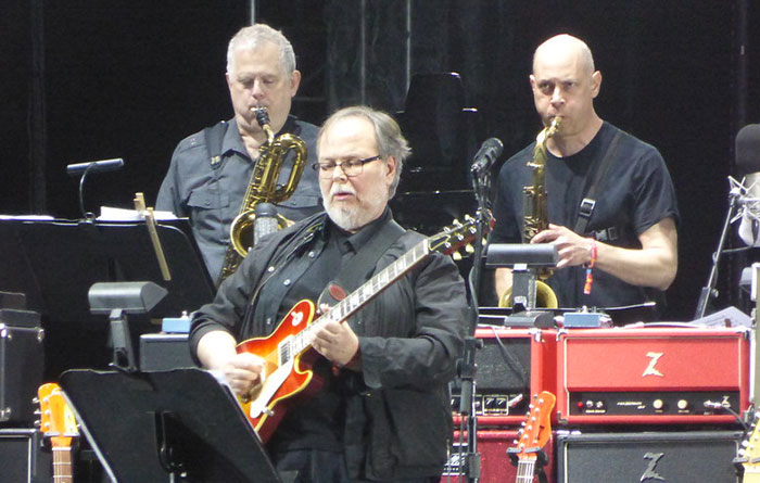 “I Guess It Rains Down In Africa”: 30 People Share Their Most Hilariously Misheard Lyrics