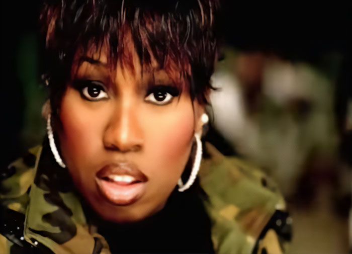 “I Guess It Rains Down In Africa”: 30 People Share Their Most Hilariously Misheard Lyrics