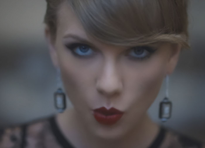 “I Guess It Rains Down In Africa”: 30 People Share Their Most Hilariously Misheard Lyrics