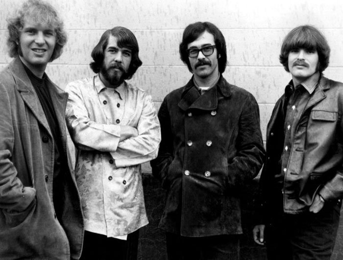 “I Guess It Rains Down In Africa”: 30 People Share Their Most Hilariously Misheard Lyrics