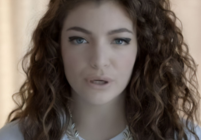 “I Guess It Rains Down In Africa”: 30 People Share Their Most Hilariously Misheard Lyrics