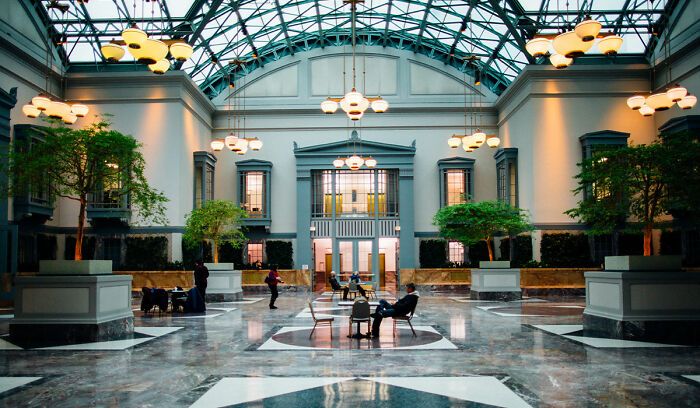 Hotel lobby with persons sitting