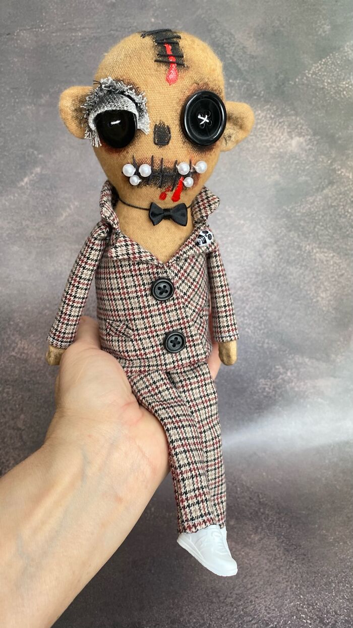 Creepy Cute Dolls. Shelf Decor. Halloween.