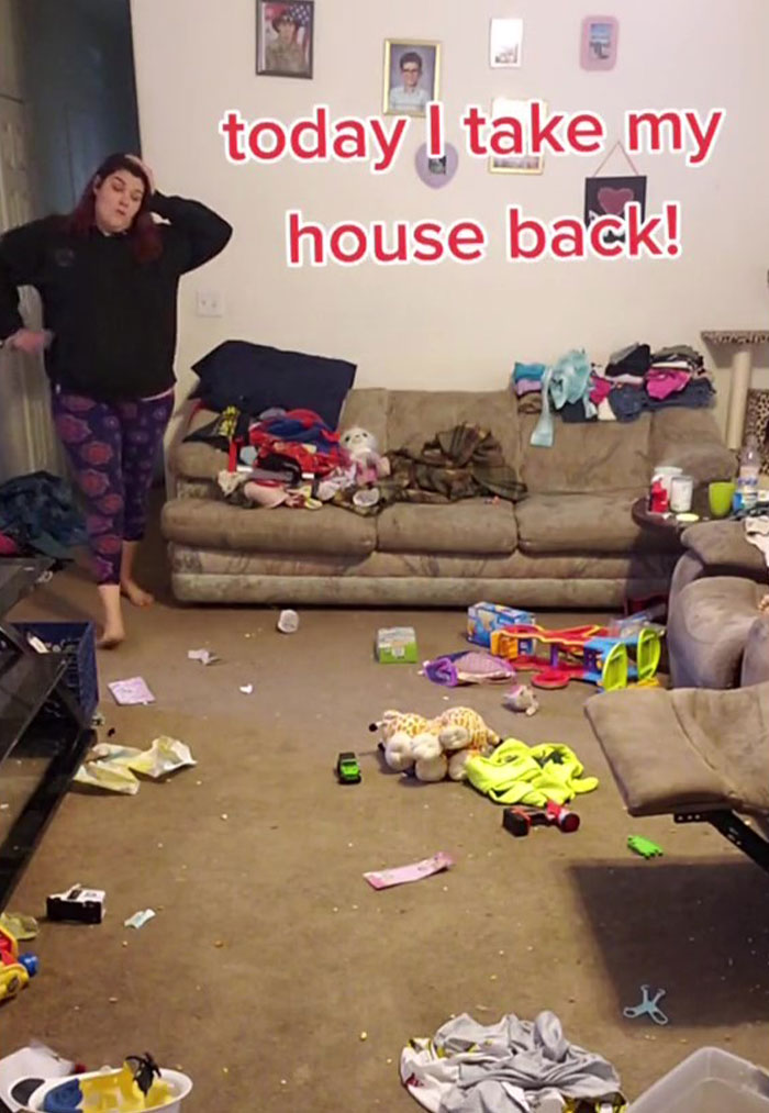 Moms Are Opposing The Pressure To Keep Their Homes Always Clean By Not Fearing Unveiling The 'Pigsty Reality' In Order To Normalize It