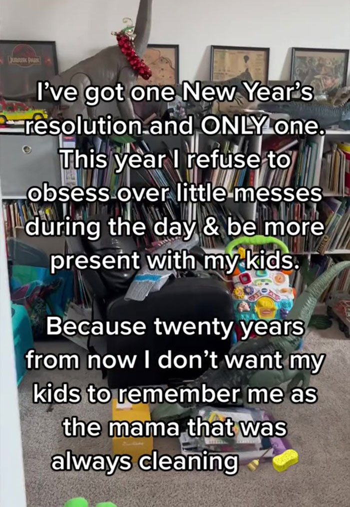Moms Are Opposing The Pressure To Keep Their Homes Always Clean By Not Fearing Unveiling The 'Pigsty Reality' In Order To Normalize It