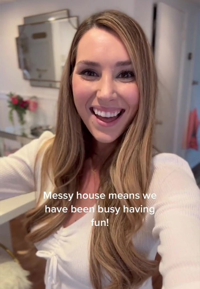 Moms Are Opposing The Pressure To Keep Their Homes Always Clean By Not Fearing Unveiling The 'Pigsty Reality' In Order To Normalize It